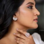 Viviya Santh Instagram - 👗: @ethereal.kochi 💍: @ariabykollattjewellers 💄: @artistic_clan 💇‍♀️: @reenasajil 📸: @neelimastudio RECCAA Club