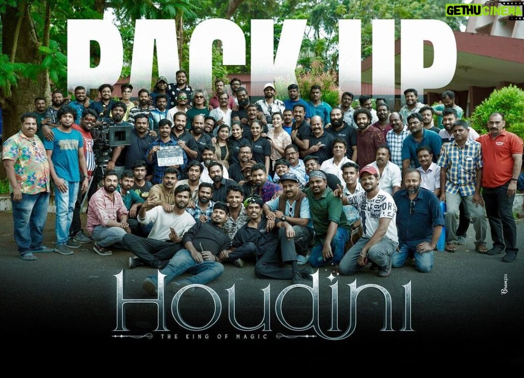 Viviya Santh Instagram - Thankyou so much to the entire Houdini cast and crew for all the support given to me, I'm grateful to be able to work with you all 😍😍❤️ @prajeshsen @asifali @noushadkshereef