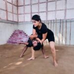Viviya Santh Instagram - Happy Women’s Day to all the woman who work tirelessly everyday to make this world a better and more compassionate place. Thankyou for your Inspiration and Dedication. I am Grateful to each one of you. God bless you. Kalari : @bodhisutra.academy Trainer : @rajeev.chaithanya #happywomansday #powerfullwomensurroundme #kalaripayattu