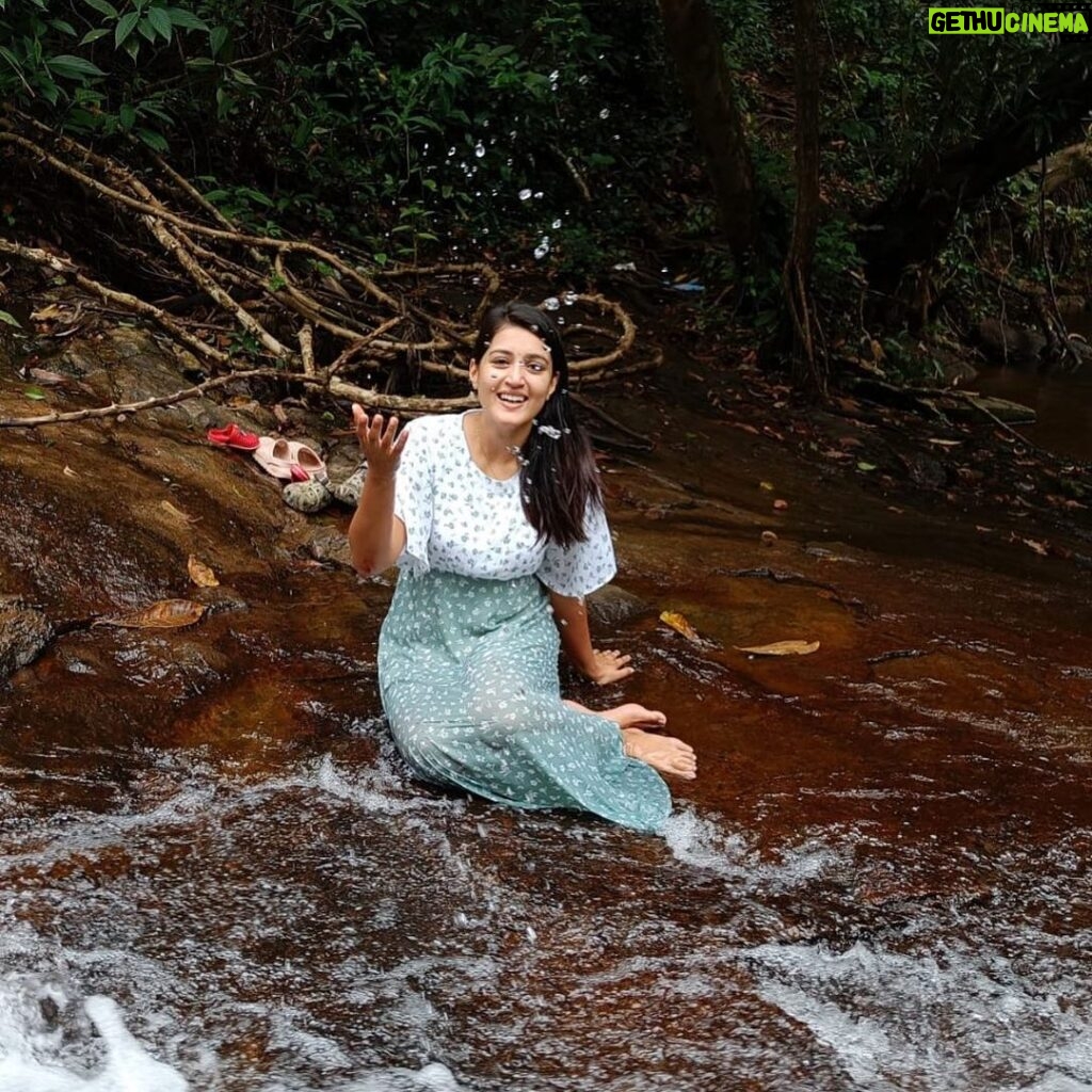 Viviya Santh Instagram - #vaccaymode❤️ #waterfall #forest #kanayi Kanayi