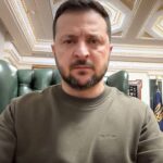 Volodymyr Zelenskyy Instagram - Наші воїни, наші бойові бригади. Сьогодні є за що відзначити 47-му окрему механізовану бригаду. Це Авдіївський напрямок. Дякую вам, воїни, за вашу хоробрість. Мар’їнський напрямок – 79-та окрема бригада ДШВ. Дякую! Бахмутський напрямок – 93-тя окрема механізована бригада «Холодний Яр» – молодці, воїни! Сіверський напрямок – 54-та окрема механізована бригада імені гетьмана Мазепи та 81-ша окрема аеромобільна бригада. Дякую всім вам, воїни, за вашу міцність! І, звичайно, наші артилеристи – 40-ва окрема артилерійська бригада. Дякую за влучність! Дякую всім, хто б’ється заради нашої держави, хто захищає українське небо, хто захищає для України безпеку в Чорному морі. Дякую всім, хто допомагає нам! І кожному, кожній, хто працює заради того, щоб Україна могла вистояти й досягти своїх власних цілей у війні. Можемо перемогти – мусимо перемогти! Слава Україні!