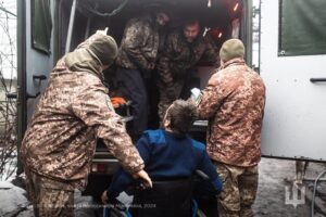 Volodymyr Zelenskyy Instagram - Щоденна самовіддана праця наших медиків, щоденний порятунок життів попри все. Це ще одна важлива складова нашої української сили та стійкості. Дякую українським бойовим медикам, усім лікарям, медичним сестричкам і братам, які самовіддано працюють заради наших людей та України!

——

Our medics work selflessly every day, saving lives against all odds. This is another important component of our Ukrainian strength and resilience. I am grateful to the Ukrainian combat medics, all doctors and nurses who tirelessly work for the sake of our people and Ukraine!

Photo: David Guttenfelder, Julia Kochetova, 93rd Kholodnyi Yar separate mechanized brigade, 53rd separate mechanized brigade, Alex Babenko, Nicole Tung, First Volunteer Mobile Hospital named after Mykola Pyrohov, Evgeniy Maloletka, Patryk Jaracz.