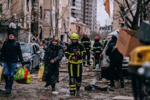 Volodymyr Zelenskyy Instagram - Великої вдячності заслуговують кожен і кожна, хто працює, щоб рятувати людей, допомагати після ударів. Хто вдень і вночі присвячує своє життя тому, щоб кожен був урятований. Усі наші регіони, усі наші громади, які потребують захисту, отримують його від рятувальників ДСНС України. Дякую за вашу самовідданість, професійність та людяність!

——

Everyone who works to rescue people and provide aid after the strikes deserves immense gratitude. Those who devote their days and nights to ensuring that everyone is saved. All of our regions and communities in need of protection receive it from Ukrainian State Emergency Service rescuers. I thank them for their dedication, professionalism, and humanity!

Photo: Oleg Petrasiuk, Julia Kochetova, Yakiv Liashenko, SES of Ukraine, Pavlo Petrov, Yevheniy Zavhorodniy, SES in Kharkiv region.
