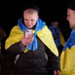 Volodymyr Zelenskyy Instagram - Ще 100 українців удома, в Україні. Нацгвардія, прикордонники, ЗСУ. Більшість – захисники Маріуполя. Усі – наші, усі – знову на рідній землі. Працюємо щодо кожного й кожної та не зупинимося, поки всіх не повернемо! Наша команда, яка займається обмінами, – дякую за потрібний країні результат! 🇺🇦🇺🇦🇺🇦 ____ Another 100 Ukrainians are back home in Ukraine. National Guard, Border Guards, and Armed Forces. The majority of them are Mariupol defenders. These are all our people, and they have returned to their homeland. We are working on bringing back every Ukrainian who is still in captivity, and we will not stop until we do. I am grateful to our team involved in the prisoner exchanges for the result the country needs. 🇺🇦🇺🇦🇺🇦