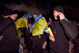 Volodymyr Zelenskyy Instagram - Ще 100 українців удома, в Україні. Нацгвардія, прикордонники, ЗСУ. Більшість – захисники Маріуполя. 

Усі – наші, усі – знову на рідній землі. Працюємо щодо кожного й кожної та не зупинимося, поки всіх не повернемо! 

Наша команда, яка займається обмінами, – дякую за потрібний країні результат!

🇺🇦🇺🇦🇺🇦
____

Another 100 Ukrainians are back home in Ukraine. National Guard, Border Guards, and Armed Forces. The majority of them are Mariupol defenders.

These are all our people, and they have returned to their homeland. We are working on bringing back every Ukrainian who is still in captivity, and we will not stop until we do.

I am grateful to our team involved in the prisoner exchanges for the result the country needs. 

🇺🇦🇺🇦🇺🇦