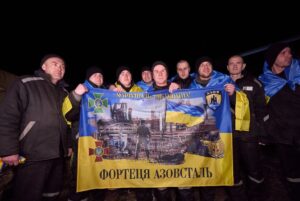 Volodymyr Zelenskyy Instagram - Ще 100 українців удома, в Україні. Нацгвардія, прикордонники, ЗСУ. Більшість – захисники Маріуполя. 

Усі – наші, усі – знову на рідній землі. Працюємо щодо кожного й кожної та не зупинимося, поки всіх не повернемо! 

Наша команда, яка займається обмінами, – дякую за потрібний країні результат!

🇺🇦🇺🇦🇺🇦
____

Another 100 Ukrainians are back home in Ukraine. National Guard, Border Guards, and Armed Forces. The majority of them are Mariupol defenders.

These are all our people, and they have returned to their homeland. We are working on bringing back every Ukrainian who is still in captivity, and we will not stop until we do.

I am grateful to our team involved in the prisoner exchanges for the result the country needs. 

🇺🇦🇺🇦🇺🇦