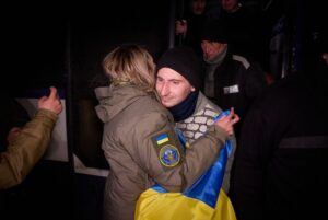 Volodymyr Zelenskyy Instagram - Ще 100 українців удома, в Україні. Нацгвардія, прикордонники, ЗСУ. Більшість – захисники Маріуполя. 

Усі – наші, усі – знову на рідній землі. Працюємо щодо кожного й кожної та не зупинимося, поки всіх не повернемо! 

Наша команда, яка займається обмінами, – дякую за потрібний країні результат!

🇺🇦🇺🇦🇺🇦
____

Another 100 Ukrainians are back home in Ukraine. National Guard, Border Guards, and Armed Forces. The majority of them are Mariupol defenders.

These are all our people, and they have returned to their homeland. We are working on bringing back every Ukrainian who is still in captivity, and we will not stop until we do.

I am grateful to our team involved in the prisoner exchanges for the result the country needs. 

🇺🇦🇺🇦🇺🇦