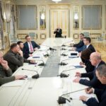 Volodymyr Zelenskyy Instagram - Зустрівся з діючим головою ОБСЄ, міністром закордонних та європейських справ і торгівлі Мальти Ієном Боргом @borg_ian. Мальта почала головувати в Організації з безпеки та співробітництва у Європі. І для України важливо, щоб ОБСЄ зосередила увагу на поверненні наших незаконно депортованих дітей, допомогла нам разом із нашими партнерами повернути їх додому. Цінуємо успішне проведення зустрічі радників на Мальті для обговорення Української формули миру. Це був дуже високий рівень. 🇺🇦🇲🇹 ____ I hosted OSCE Chairperson-in-Office, Malta’s Foreign Minister Ian Borg @borg_ian. While Malta chairs the OSCE, it is crucial for Ukraine that the organization focuses on the return of our unlawfully deported children and works with other partners to bring them home. We also appreciate the successful Peace Formula meeting in Malta, which elevated the discussion to a new, high level. 🇺🇦🇲🇹