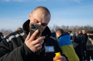 Volodymyr Zelenskyy Instagram - Наші – вдома. 207 хлопців.
Повертаємо попри все.
Пам’ятаємо про кожного й кожну в полоні.
Воїни та цивільні. Маємо повернути всіх.
Працюємо над цим.
Зараз – чергова класна робота команди України. Буданов, Єрмак, Усов, Малюк, Клименко – молодці!
🇺🇦🇺🇦🇺🇦
____

Our people are back. 207 of them. 
We return them home no matter what.
We remember each Ukrainian in captivity. 
Both warriors and civilians. We must bring all of them back. 
We are working on it.
The Ukrainian team has done another excellent job. Budanov, Yermak, Usov, Maliuk, and Klymenko. Well done!
🇺🇦🇺🇦🇺🇦