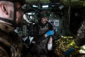 Volodymyr Zelenskyy Instagram - Наші медики в надскладних умовах і за будь-яких обставин роблять усе, щоб врятувати життя. Надають усю необхідну допомогу, відновлюють, дбають про тих, хто постраждав. Ми тримаємось міцно завдяки тим, хто викладається на повну щодня. Дякую кожному й кожній, хто працює заради людей та України!

——

Ukrainian medics work tirelessly to save lives in the most difficult conditions and circumstances. They provide all necessary assistance, treatment, and care to those who have been injured. We are strong thanks to those who strive to do their best each day. I am grateful to everyone who works for the sake of Ukraine and its people!

Photo: Kostiantyn Liberov and Vlada Liberova, 53rd separate mechanized brigade, Roman Pilipey, David Guttenfelder, Diego Herrera, 56th separate motorized infantry brigade of Mariupol, André Luís Alves.