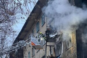 Volodymyr Zelenskyy Instagram - Триває рятувальна операція після чергової російської атаки проти наших міст і людей – свідомого терору проти звичайних житлових будинків у Києві, Харкові, Павлограді. На жаль, є постраждалі та загиблі. 

Станом на зараз відомо про 22 людини, які постраждали внаслідок ворожого обстрілу Києва. У Харкові через атаку терористів, за попередніми даними, загинули п’ятеро людей, 51 людина, зокрема чотири дитини, отримала поранення. З-під завалів врятовано 27 людей. У Павлограді російський терор забрав життя однієї людини. Мої співчуття всім рідним і близьким.

Наші героїчні рятувальники, ті, хто завжди першими прибувають на місця ворожих обстрілів, попри всі складнощі, продовжують свою дуже важливу роботу заради порятунку людей.

Дякую всім нашим захисникам і захисницям, працівникам і працівницям усіх екстрених служб, усім тим, чиє серце просто відчуває, що треба дбати про інших, треба допомагати іншим, коли від цього залежить життя.
____

The rescue operation continues in the wake of another Russian attack against our cities and people. A deliberate act of terror against ordinary apartment buildings in Kyiv, Kharkiv, and Pavlohrad. Unfortunately, there are injured and dead. 

As of now, 22 people were reported injured as a result of the enemy shelling of Kyiv. In Kharkiv, according to preliminary data, 5 people were killed in the terrorist attack, 51 people, including 4 children, were injured. 27 people were rescued from under the rubble. In Pavlohrad, Russian terror killed one person. My condolences to all the families and friends.

Our heroic rescuers, those who are always the first to arrive at the scene of enemy shelling, continue their extremely important work to save people despite all the difficulties.

I am grateful to all our defenders, to the employees of all emergency services, to all those whose hearts simply feel that you need to take care and help others when lives are at stake.