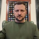 Volodymyr Zelenskyy Instagram - Дякую Збройним Силам України, дякую воїнам ГУР – групі 13 9-го департаменту! Сьогодні додалося ще безпеки в Чорному морі і ще мотивації нашим людям. Це важливо. І ми крок за кроком очистимо Чорне море від російських терористичних обʼєктів. Слава всім, хто бʼється заради нашої держави та людей! Слава всім, хто працює заради України! Слава Україні!