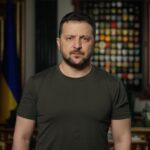 Volodymyr Zelenskyy Instagram - Немає такого злочину проти людяності й життя, який би ще не скоїла путінська Росія й ті, хто працює на її божевільного диктатора. Світ бачив спалені російською армією українські міста й села. Кожен у світі принаймні чув про масові вбивства, які неминуче йдуть за російським триколором по окупованій території. Неможливо змиритися з болем сімей, які були розділені путінською війною та депортацією українських дітей. Ми також не повинні забувати про мільйони українців, які виживають під російською окупацією, позбавлені навіть елементарних людських прав. Хай на шляху правосуддя не буде перешкод! Так само як нацизм, має бути засуджена й путінська держава. Я закликаю всіх, хто має змогу прискорити настання реального миру. Сказав це, звертаючись до учасників слухання Гельсінської комісії США на тему «Притягнення Росії до відповідальності за воєнні злочини проти України: Уроки Нюрнберга». Засідання відбулося в історичному місці – аудиторії № 600, де відбувалося слухання щодо притягнення до відповідальності нацистських злочинців. ____ There is no crime against humanity and life that Putin’s Russia and those serving its insane dictator have not committed. The world has seen Russian troops burn Ukrainian cities and villages to the ground. Everyone in the world has heard about the mass killings that inevitably follow the Russian flag across occupied territories. It is impossible to reconcile with the pain of families torn apart by Putin’s war and the deportation of Ukrainian children. We must not forget the millions of Ukrainians who are surviving under Russian occupation, denied even the most basic human rights. Let nothing stand in the way of justice! Just like Nazism was condemned, Putin’s state must face the same fate. I urge everyone who can help hasten the arrival of true peace. This was my message to the participants of the US Helsinki Commission’s hearing on “Holding Russia Accountable for War Crimes Against Ukraine: Lessons from Nuremberg.” The meeting was held in the historic Courtroom 600, which was the site of the Nuremberg Trials for Nazi criminals.