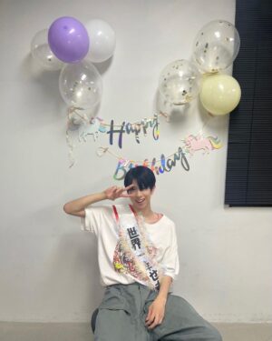 Waku Kyoten Instagram - 遅くなりましたが、昨日23歳になりました！

たくさんの方にお祝いして頂き、本当に幸せです。
みんなありがとう😊

いろんな物事に触れて、学び多き年にできたらなと思ってます。

23歳も楽しみます！！
これからも応援よろしくお願いします！
