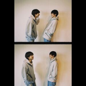 Waku Kyoten Instagram - 恋愛ドラマな恋がしたい　
本日23時から、第11話です。

主演を勝ち獲ったのは...!!!

写真は男子メンバーそれぞれとの2ショットです。
同棲ハウス帰りの佳介くんと、まさかの服装がかぶってしまいました。
たまたまです。笑

ぜひリアルタイムでよろしくお願いします🔥

@dorakoi_abema_official

#恋愛ドラマな恋がしたい
#ドラ恋