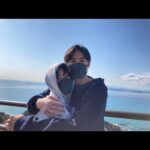 Waku Kyoten Instagram - ヤスとの2ショット。 今日は藤林泰也。ヤスについて少し書こうと思います。 僕はヤスと話をするのが凄く好きです。 ヤスとは普段から2人でいろんな話をよくするんです。 趣味の話だったり、夢のある話だったり、しょうもない笑い話だったり、ちょっと真面目な話だったり...。 彼とはどんなことでも、腹を割って、全部正直に、お互いをさらけ出して話ができる関係性なんです。 凄いんですよ、ヤスって。 持ってる引き出しの量が半端じゃないんです。会話してると、凄いなぁ。なんでこんなに面白いんだこの人。なんでこんなに色んなこと知ってるんだ？思いつくんだ？って毎回思います。 向上心と探求心の塊みたいな人。 とてつもなくストイックな男です。 お芝居に対しても、人との向き合い方に対しても、常に全力で100%でぶつかってきてくれます。彼のそういうところを僕は凄く尊敬しています。 これからも色んな話しようね。 ヤスから教わりたいこと、聞きたいことが、まだまだたくさんあって困るなぁ😂 ちょっと長くなっちゃった。笑 終わります。 #恋愛ドラマな恋がしたい #ドラ恋 #英語教えて。それとサーフィン。あと面白いトーク術とね、大喜利も。