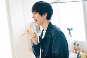 Waku Kyoten Instagram - 恋愛ドラマな恋がしたい　4話
ご視聴ありがとうございました。

エチュード、ペア決め、と怒涛の展開でしたね！

そして、今回はアユリとペアになりました！！
アユリ！！がんばろう🔥

来週もよろしくお願いします！！

＠dorakoi_abema_official

#恋愛ドラマな恋がしたい
#ドラ恋