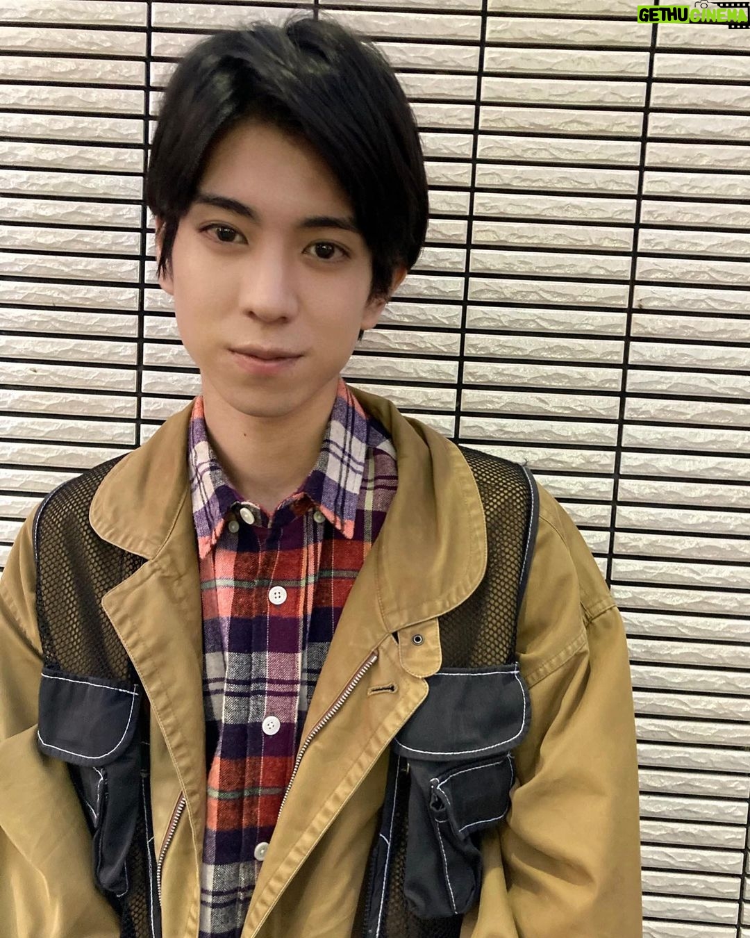 Waku Kyoten Instagram - . 情報解禁 MBS/TBS ドラマイズム 「闇金ウシジマくん外伝 闇金サイハラさん」 久礼野大輔 役で出演させて頂きます。 たくさんの方から愛されているウシジマシリーズに参加することができて幸せです。 久礼野は、硲の友人で週刊誌の記者という役どころ。 彼が物語にどう関わってくるのかにもぜひ注目して観て頂けたらなと思います。 これからの情報もお楽しみに!! ↓ https://rhino-loan.com/ MBS/TBS ドラマイズム 9/20〜放送 (MBS:毎週火曜24:59~ /TBS:毎週火曜 25:28~) dTV/Netflix 9/13(火)〜先行配信 #闇金サイハラさん #ウシジマくん外伝