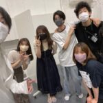 Waku Kyoten Instagram - 「六人の嘘つきな大学生」 稽古場でキャストの皆さんと。 初日まであと３日！！ 良いものをお届けできるよう頑張ります！ #六人の嘘つきな大学生