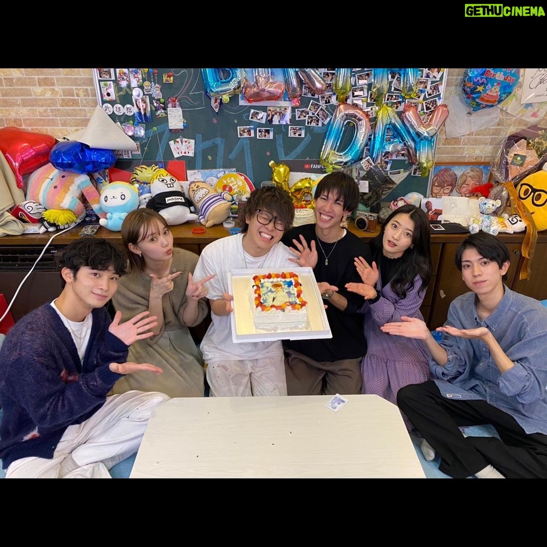 Waku Kyoten - 8.8K Likes - スカイピースさんのYouTubeに出演させて頂きました!
ドラ恋のことについてたくさんトークしています!
良かったらぜひ観てください😊
↓リンク
https://youtu.be/iXsUZUYrr7I
#アベマ急上昇プロジェクト
#恋愛ドラマな恋がしたい