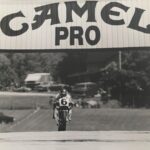 Wayne Rainey Instagram - Racing the Honda 500cc 3 cylinder 2 stroke @roadamerica ‘86 #motoamerica #tbt