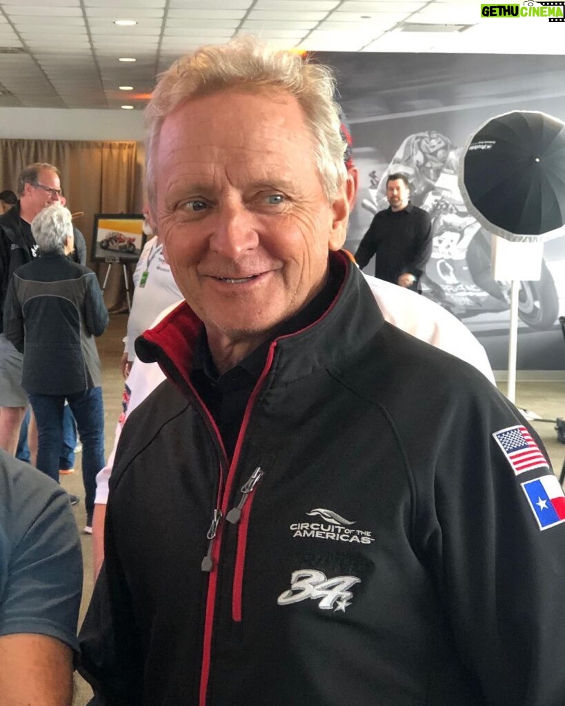 Wayne Rainey Instagram - World Champion @kschwantz34 is going to present our trophies after today’s Superbike race at @cota_official.