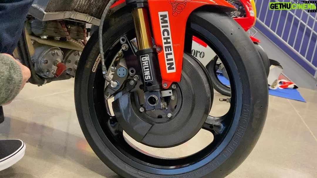 Wayne Rainey - 4.5K Likes - Part 7
Carbon and Ohlins suspension
#notforhighwayuse