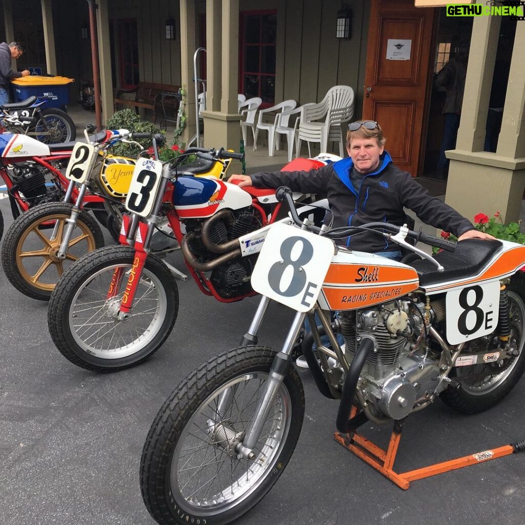 Wayne Rainey Instagram - Thanks @mototalbott for the cool show and @mccallsmotorworksrevival for restoring my ‘79 Shell Thuet Yam flat tracker. #rickygraham3 #kennyroberts2 Moto Talbott