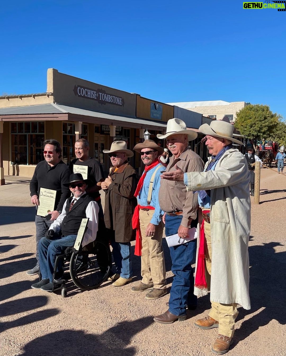 Wayne Rainey - 2.6K Likes - Tombstone Trail Ride with friends 2021 @bshobert67 @chuckaksland #kennyroberts