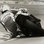 Wayne Rainey Instagram - Connected through “side grip” #motoamerica #motogp