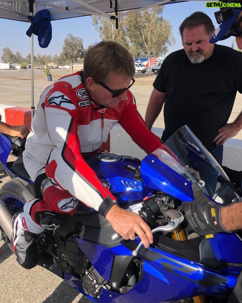Wayne Rainey Instagram - I had the opportunity to ride a motorcycle yesterday for the first in 26 years. And I had a blast. Big thanks to @yamahamotorusa and @alpinestars for helping make it happen.