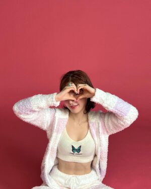 Wendy Instagram - ✨🤸‍♀️💖🧘‍♀️✨