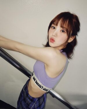 Wendy Instagram - 항상 고마워 러비들✨🥳💜