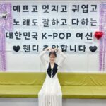 Wendy Instagram - 7년만에 혼자 나가게 된 불후의 명곡💙 대기실도 예쁘게 꾸며주시고🥹 멋진 선배님들과 후배님들과 함께 할 수 있어서 너무 영광이었어요🙏 감사합니다💙