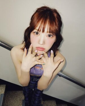 Wendy Instagram - 항상 고마워 러비들✨🥳💜