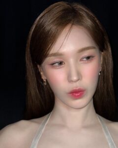 Wendy Instagram - “Chill Kill” 🧚‍♀️🧚🧚‍♂️🧚‍♀️🧚