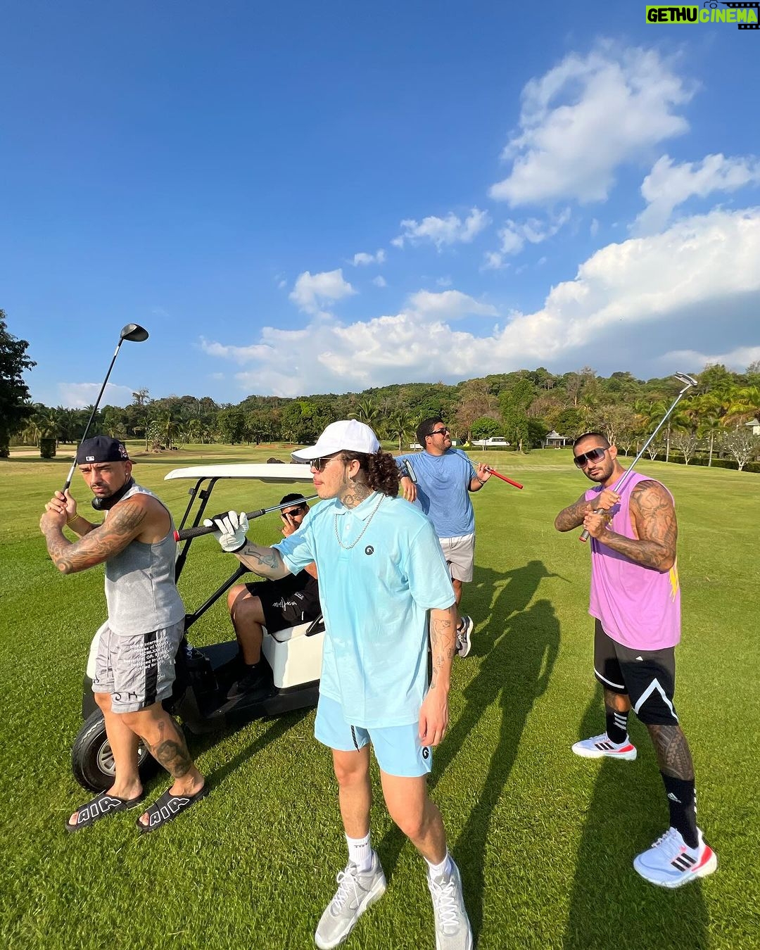 Whindersson Nunes Instagram - Jeredy foi ao golfe ⛳️ @sofitelkrabiphokeethra 🥰 Sofitel Krabi Phokeethra Golf and Spa Resort