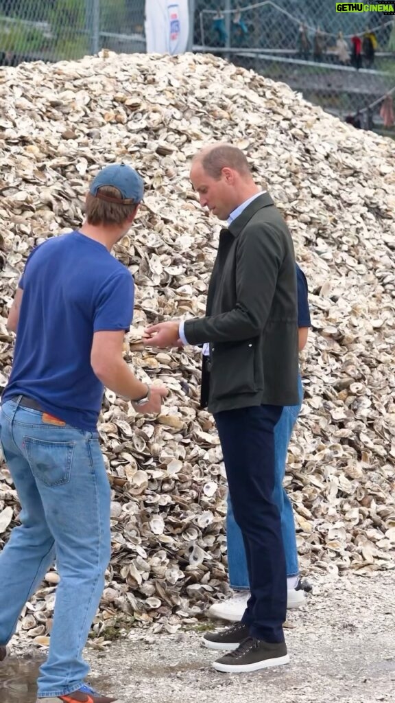 William, Prince of Wales Instagram - From restaurant to Harbor, that’s one shell of a journey... New Yorkers’ enduring love for Oysters and the support of local restaurants has helped @BillionOyster Project collect more than 2 million pounds of recycled shells to date 👏 New York, New York