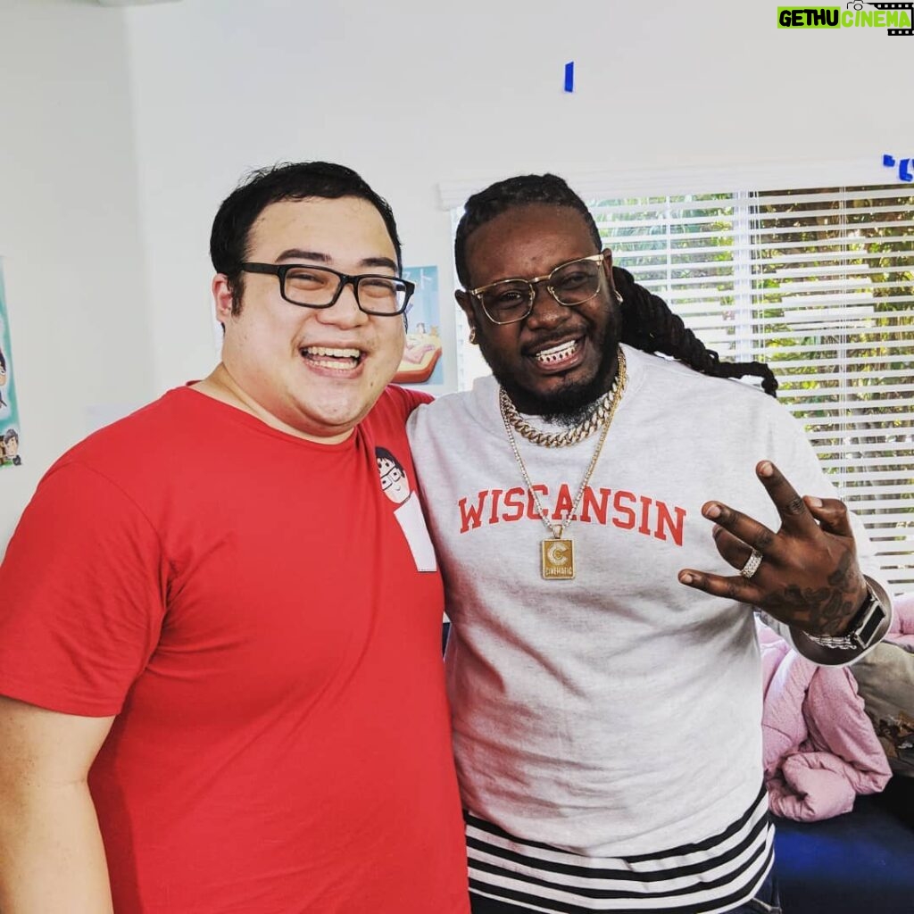 William Li Instagram - Had a fun day with @tpain over at the @offlinetvgg house. What a great guy, and he downed a handle of hennessey the entire stream lol.