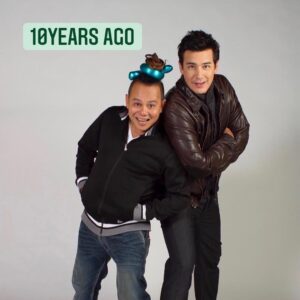 Willie McIntosh Instagram - รู้จักกันมากว่า 10ปี ผ่านอะไรมาด้วยกันมาก็เยอะ ทั้งสุขทั้งทุกข์ เฮๆ ฮาๆ ปนๆ กันไป ขอบคุณสำหรับช่วงเวลาที่ผ่านมา รักและเป็นห่วงเพื่อนคนนี้เสมอ ปีใหม่นี้ไม่ขออะไรมาก ขอให้เพื่อนสุขภาพแข็งแรงตลอดปี ตลอดไป จะกี่ปีผ่านไปก็ทำอะไรพวกเราไม่ได้
#ของขวัญจากใจให้คนที่คุณรัก #ความห่วงใยไม่เคยเปลี่ยน
สามารถหาซื้อได้ที่ห้างสรรพสินค้าและร้านค้าชั้นนำทั่วประเทศ หรือสะดวกมากขึ้นสั่งผ่านออนไลน์ที่ 
Shopee: https://bit.ly/3GKX0B0
Lazada: https://bit.ly/3G48TkE