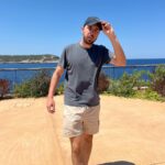 Willyrex Instagram - Justo antes de subirme a mi ferrari de 240.000€ en Ibiza (es una broma mirad mis stories) Ibiza, Spain