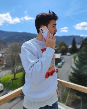 Willyrex Instagram - ¿Listos? Nuevo #SORTEO en mi perfil 📱

Una vez más os traigo lo nuevo de OPPO, os presento el nuevo #OPPOFindX3Neo

Su cámara es una auténtica locura, viene con Sensor IMX766 de 50 MP. Por la batería no os preocupéis, tiene carga SuperVOOC 2.0, 100% en 38 min. Además, tiene un diseño fino y ultraligero 🏸

¿Queréis uno como el mío? Participa ahora mismo:

- Dale like a la publicación
- Sigue a OPPO @oppomobilees

¡Mucha suerte amig@s!