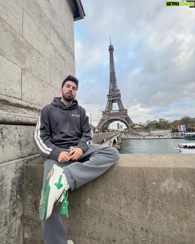 Willyrex Instagram - Increíble, sois los mejores 🇪🇸 Paris, France