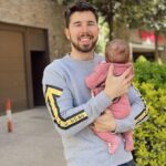 Willyrex Instagram - No sabía que iba a hacerme tan feliz esta cosa tan pequeña ❤️