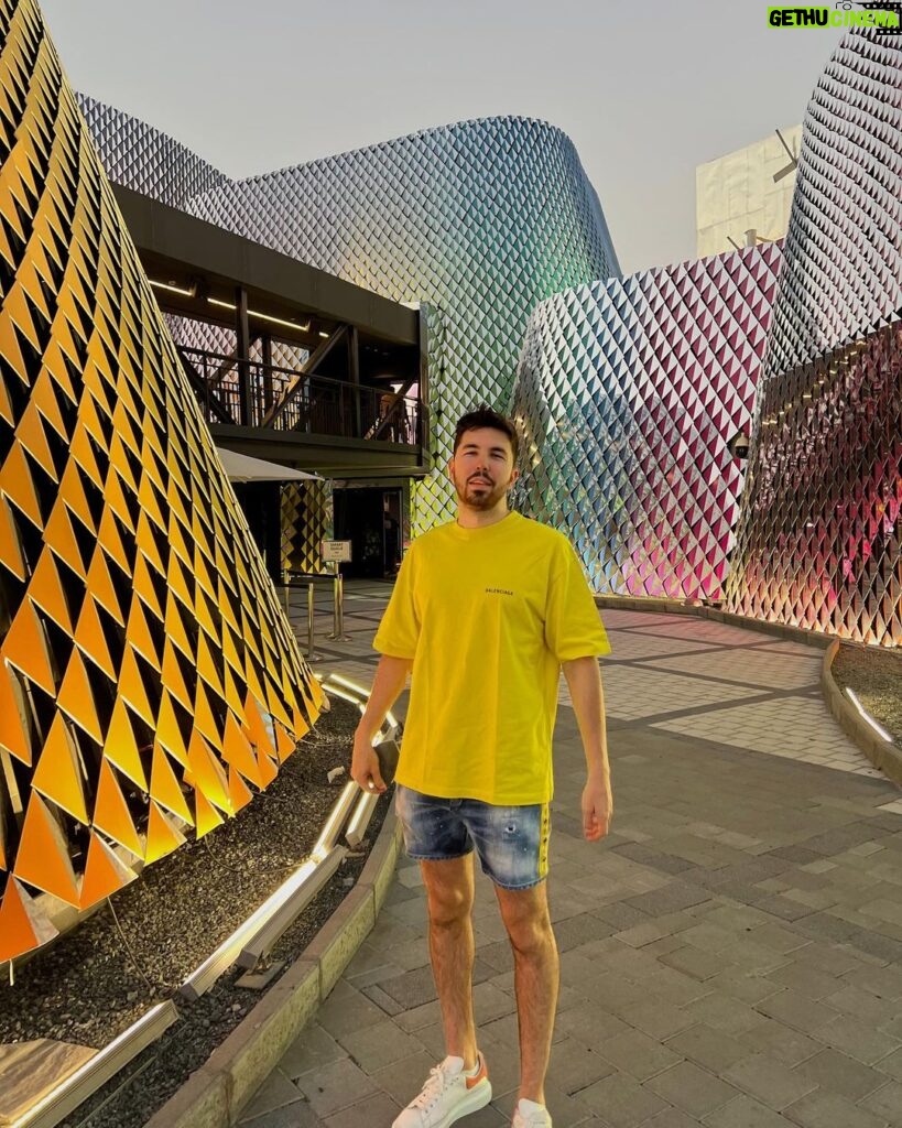 Willyrex Instagram - Dubai Expo dia 1 🤯 Expo City Dubai