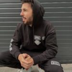 Willyrex Instagram - Volvemos a sacar colección junto con @springfieldmw y creo que es mi favorita! Se vienen muchas sorpresas! Ya está disponible ‘Springfield x Willyrex en España (sólo península)
