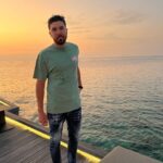 Willyrex Instagram - Despues de unos dias de calorcito, toca volver a casa al frio invernal! Vosotros sois mas de Frio o Calor?