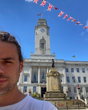 Winston Marshall Instagram - Yes Yorkshire you beauty!

Played Wakefield, York, Leeds, Sheffield, Huddersfield and Bradford before but tonight is my first gig in Barnsley. And it’s a funny one… BBC Question Time.

See you later 👊🏼👊🏼