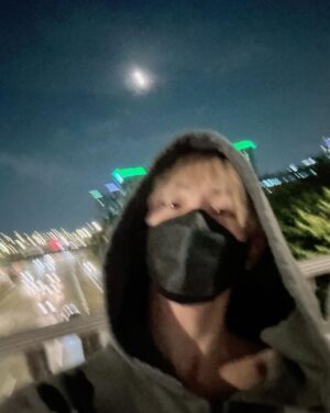 Winwin Instagram - yellow moon🌝
（📷 by kun）