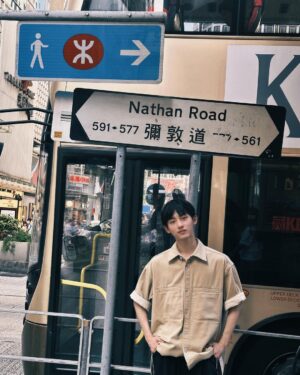 Winwin Instagram - 望右划🥳